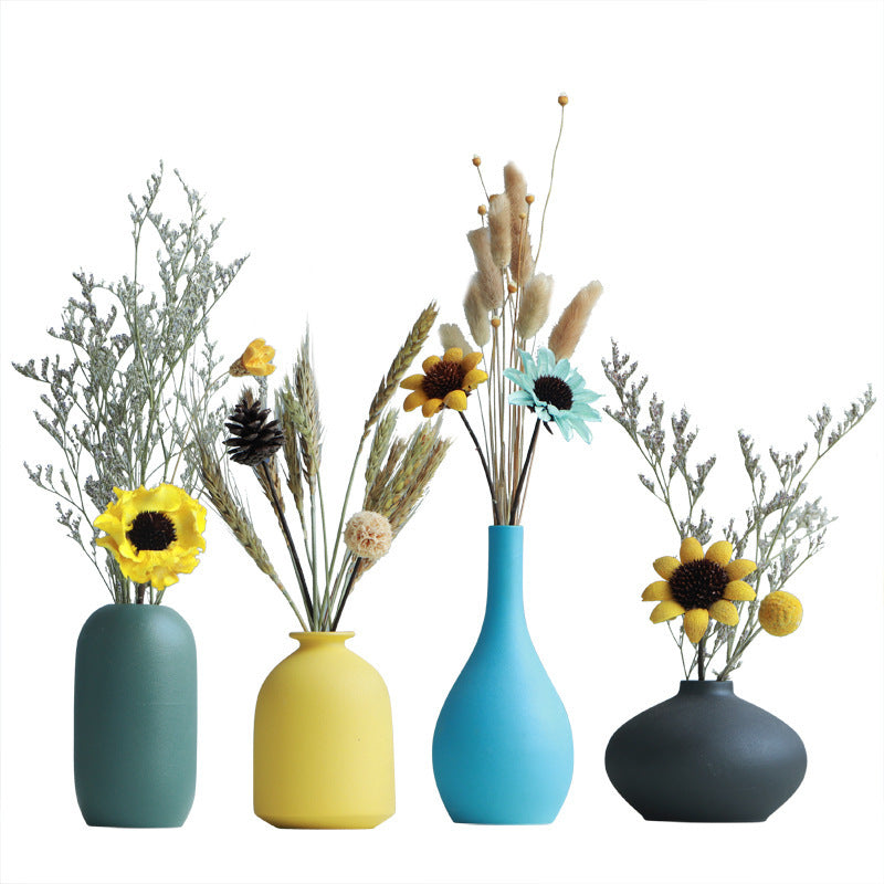 Nordic ceramic vase decoration